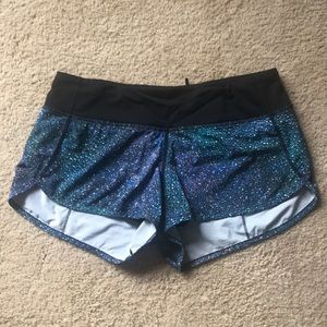Lululemon Speed Shorts, size 6, multicolor